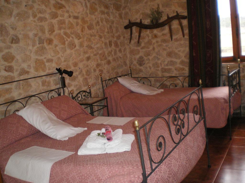 Masia Del Aragones Peñarroya de Tastavins Zimmer foto
